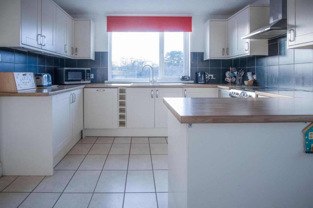 Maytree Cottage - 4 Bedroom Holiday Home - טנבי מראה חיצוני תמונה